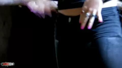 La belle blonde Victoria Delice pose  photo 06