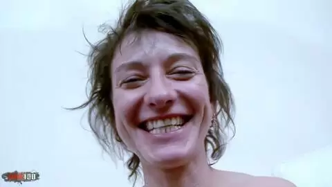 La milf aime le sexe dur et les doubles pénétrations photo 16