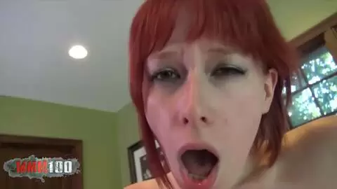 La jeune rousse Zoey Nixon baise un homme plus âgé avec une grosse bite photo 06